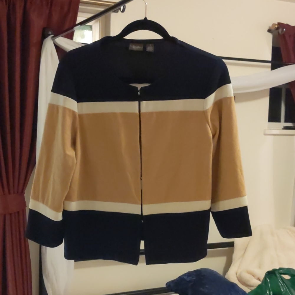 Chico's travelers collection light jacket size 1